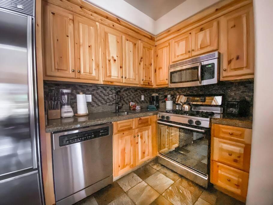 2 Bedroom Condominium - Luxury Skiin And Out Теллурайд Екстер'єр фото